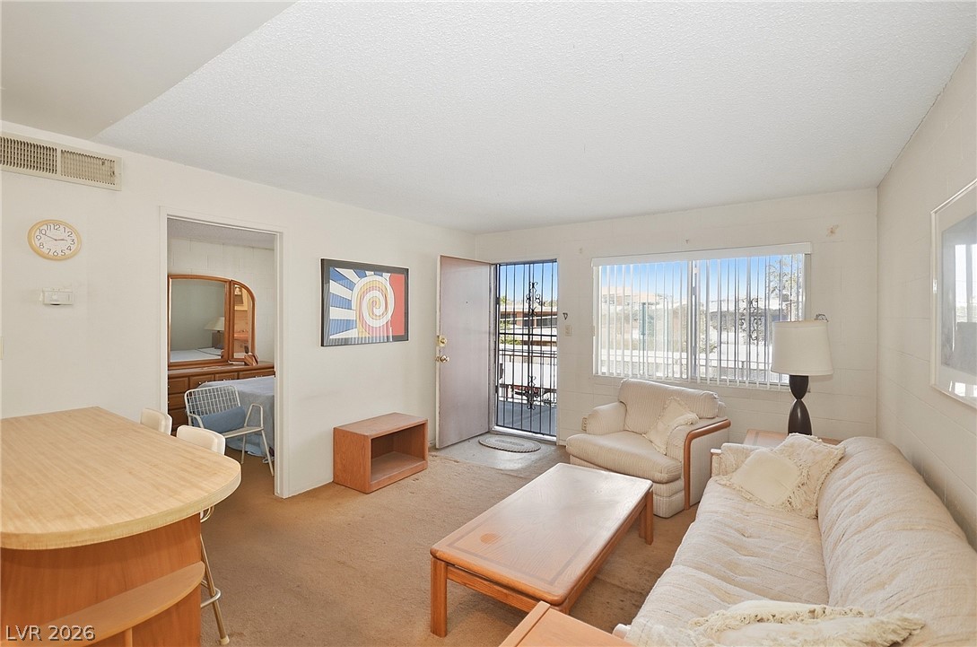 3720 Royal Crest Street 21 Las Vegas NV 89119