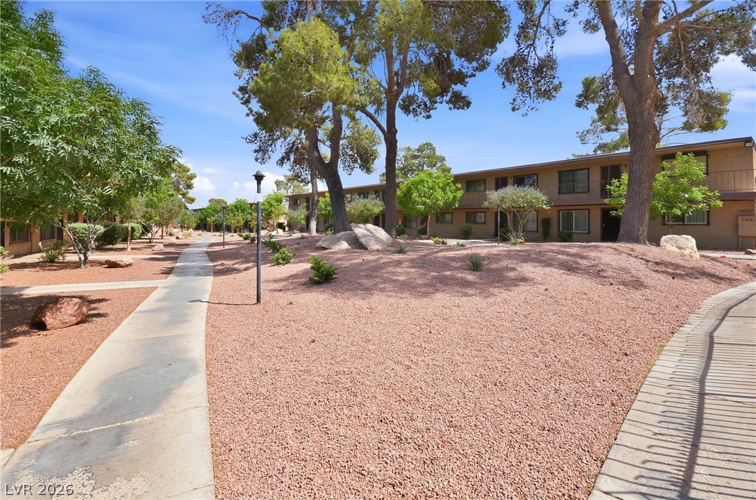 3720 Royal Crest Street 21 Las Vegas NV 89119