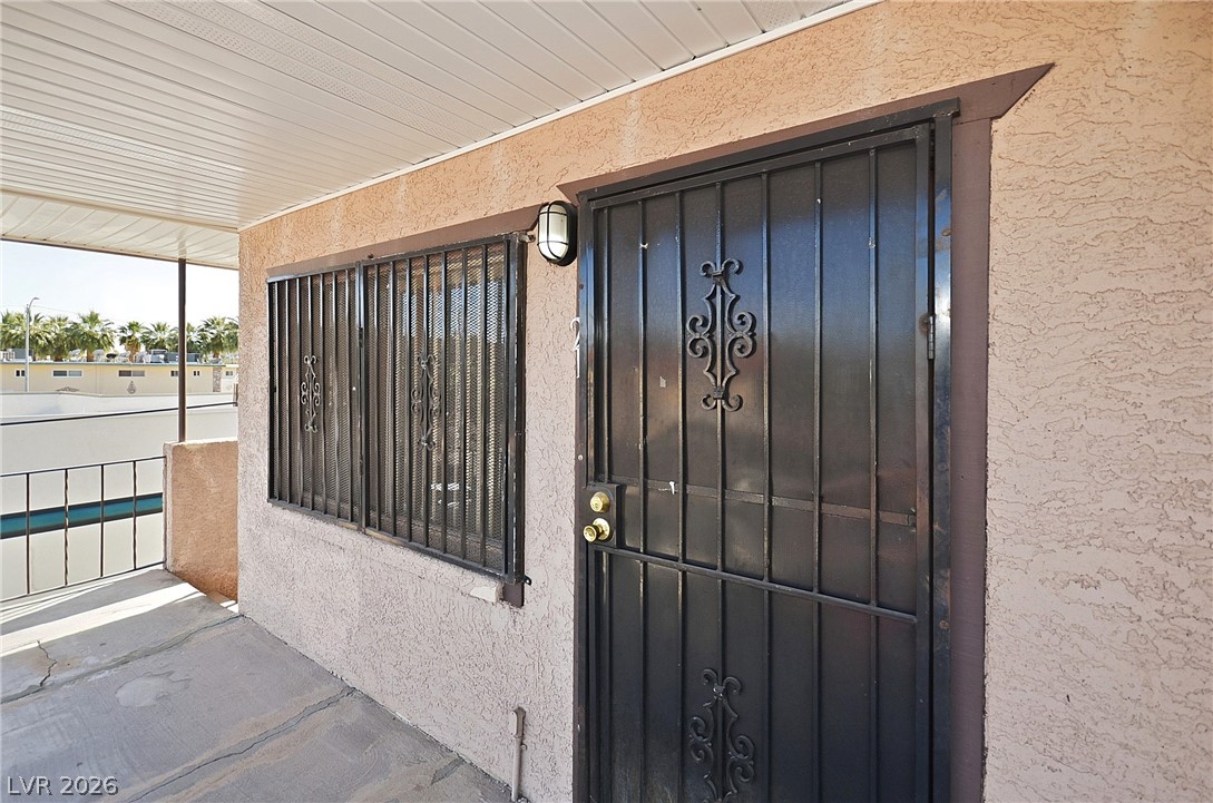 3720 Royal Crest Street 21 Las Vegas NV 89119