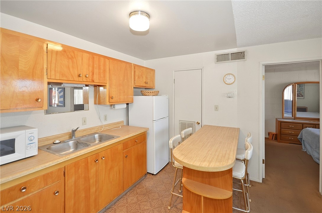 3720 Royal Crest Street 21 Las Vegas NV 89119