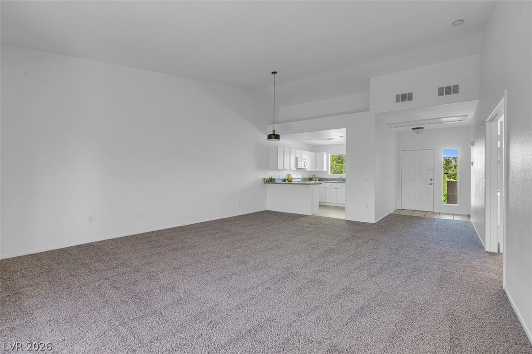 353 Amber Pine Street 203 Las Vegas NV 89144