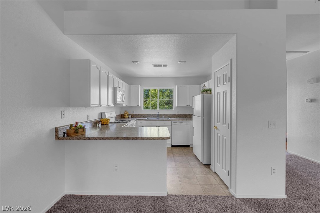 353 Amber Pine Street 203 Las Vegas NV 89144
