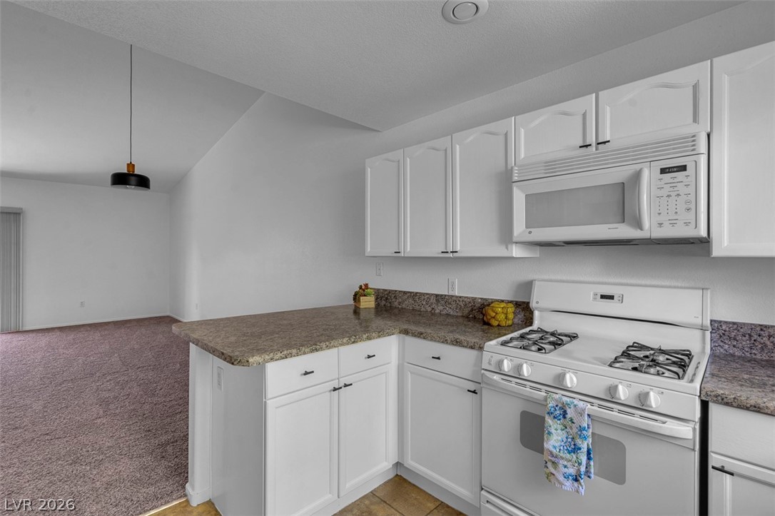 353 Amber Pine Street 203 Las Vegas NV 89144