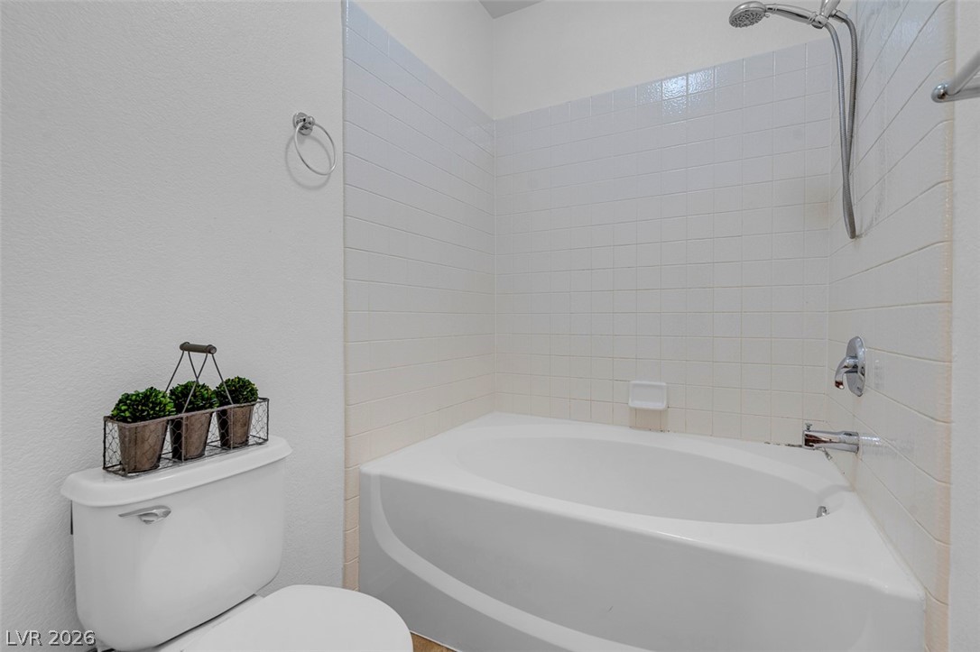 353 Amber Pine Street 203 Las Vegas NV 89144