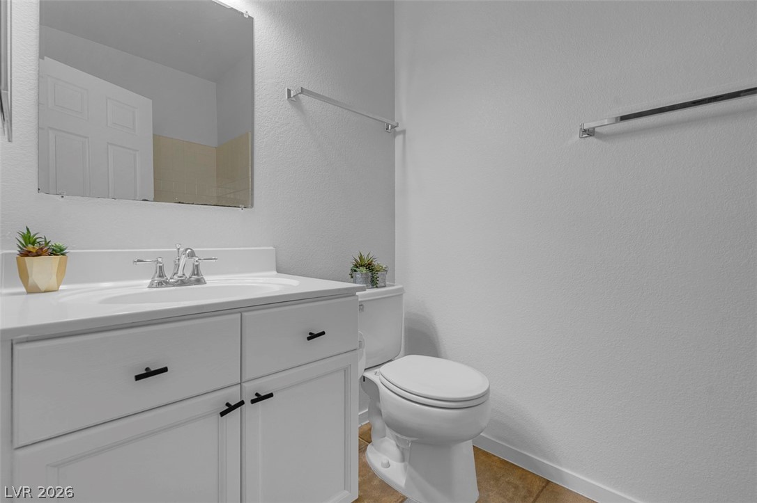 353 Amber Pine Street 203 Las Vegas NV 89144
