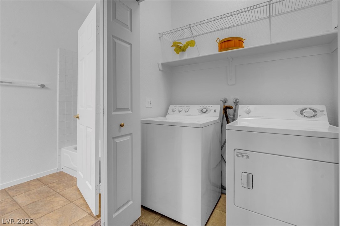 353 Amber Pine Street 203 Las Vegas NV 89144
