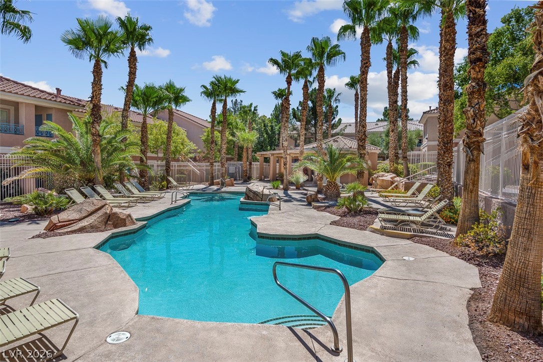 353 Amber Pine Street 203 Las Vegas NV 89144