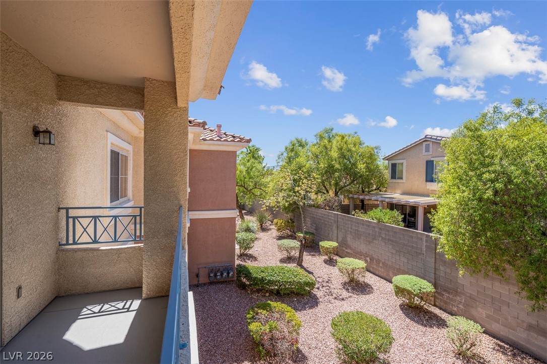 353 Amber Pine Street 203 Las Vegas NV 89144