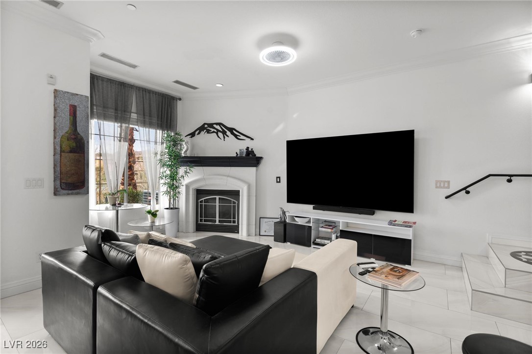 30 Via Vasari 102 Henderson NV 89011