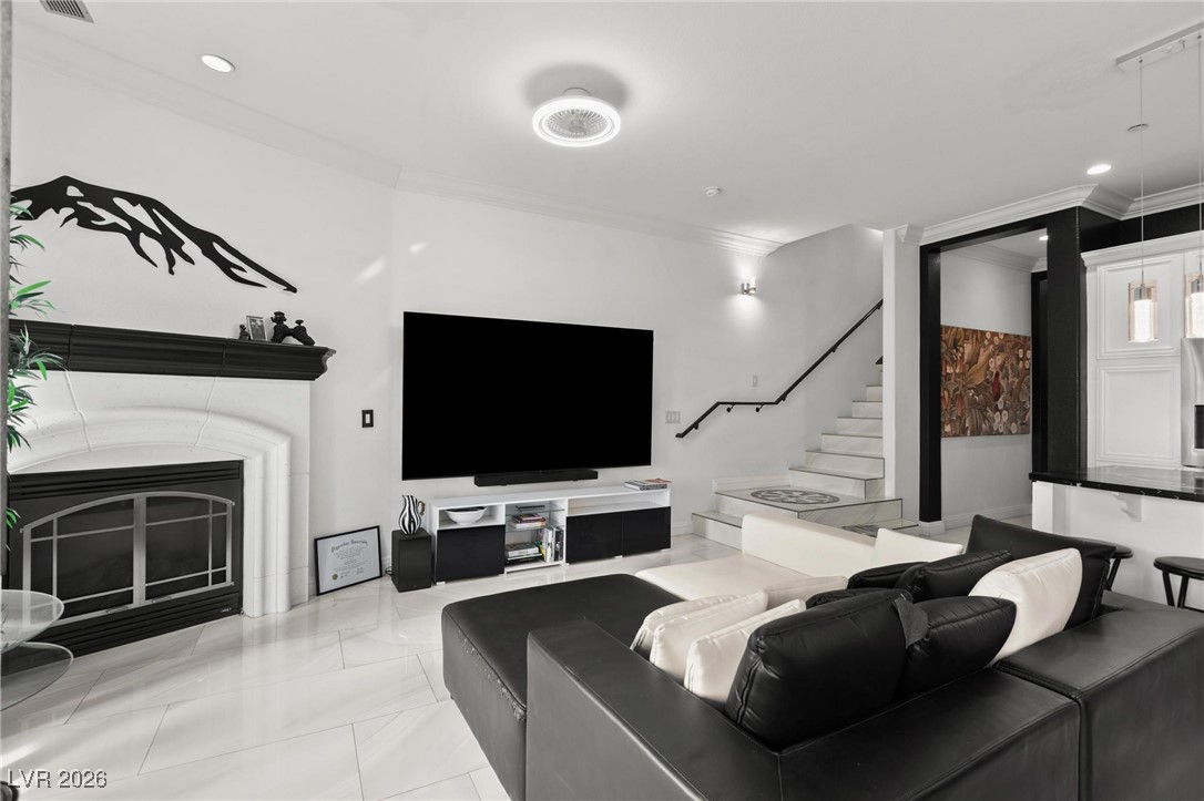 30 Via Vasari 102 Henderson NV 89011
