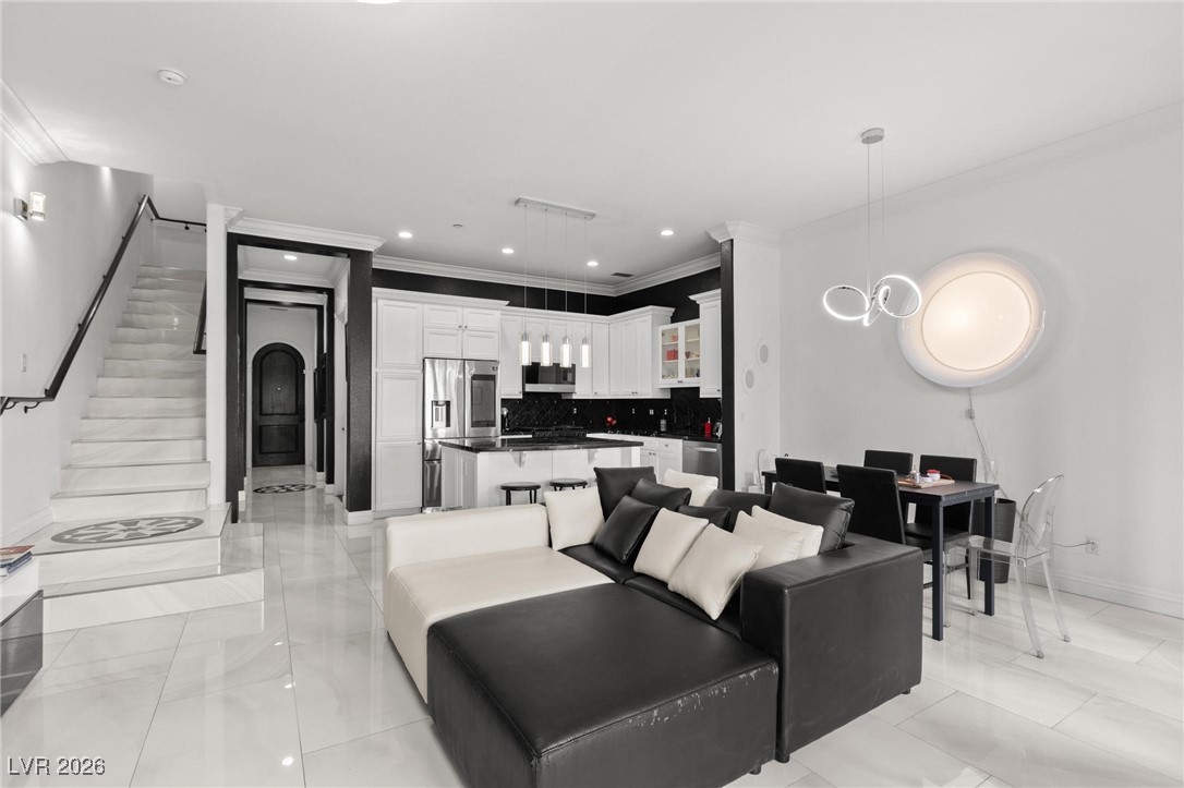 30 Via Vasari 102 Henderson NV 89011