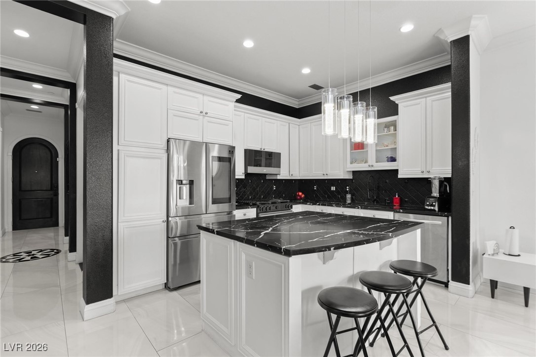 30 Via Vasari 102 Henderson NV 89011