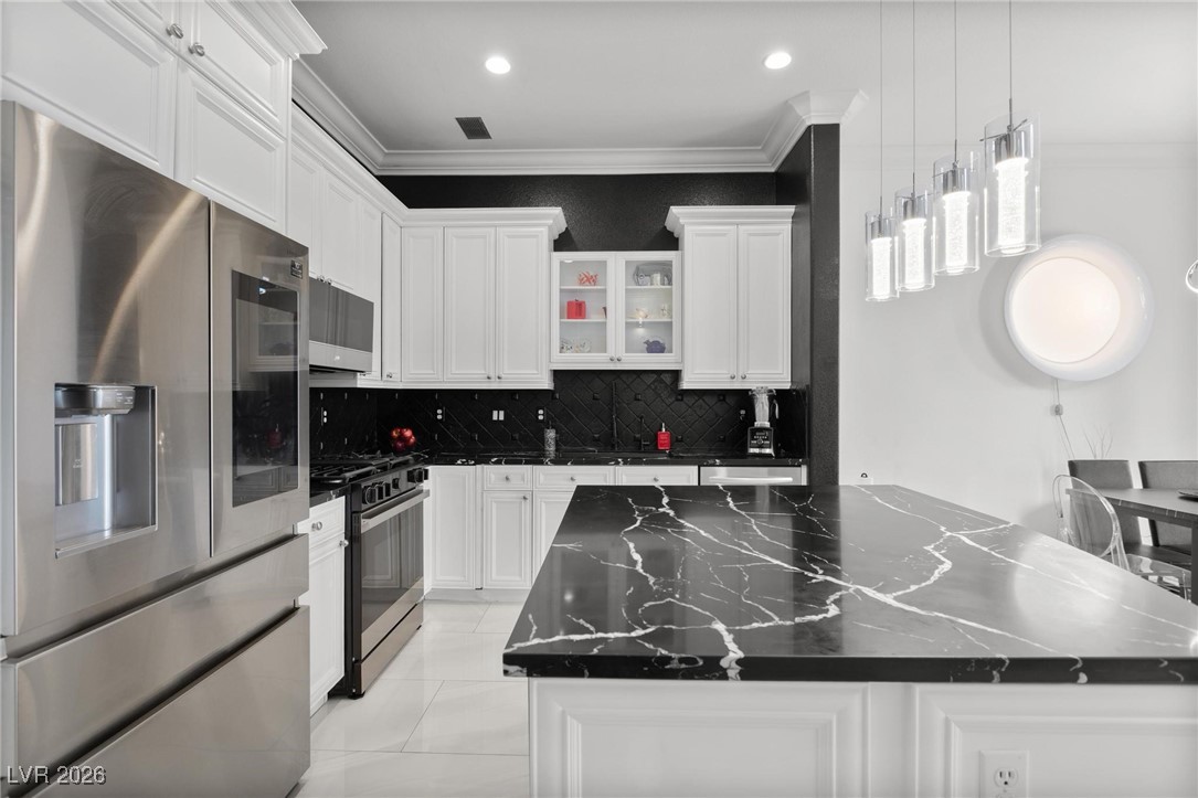 30 Via Vasari 102 Henderson NV 89011