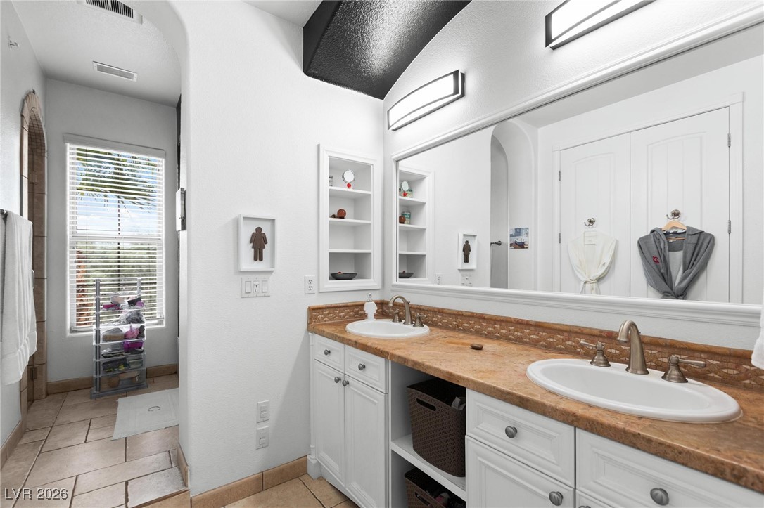30 Via Vasari 102 Henderson NV 89011