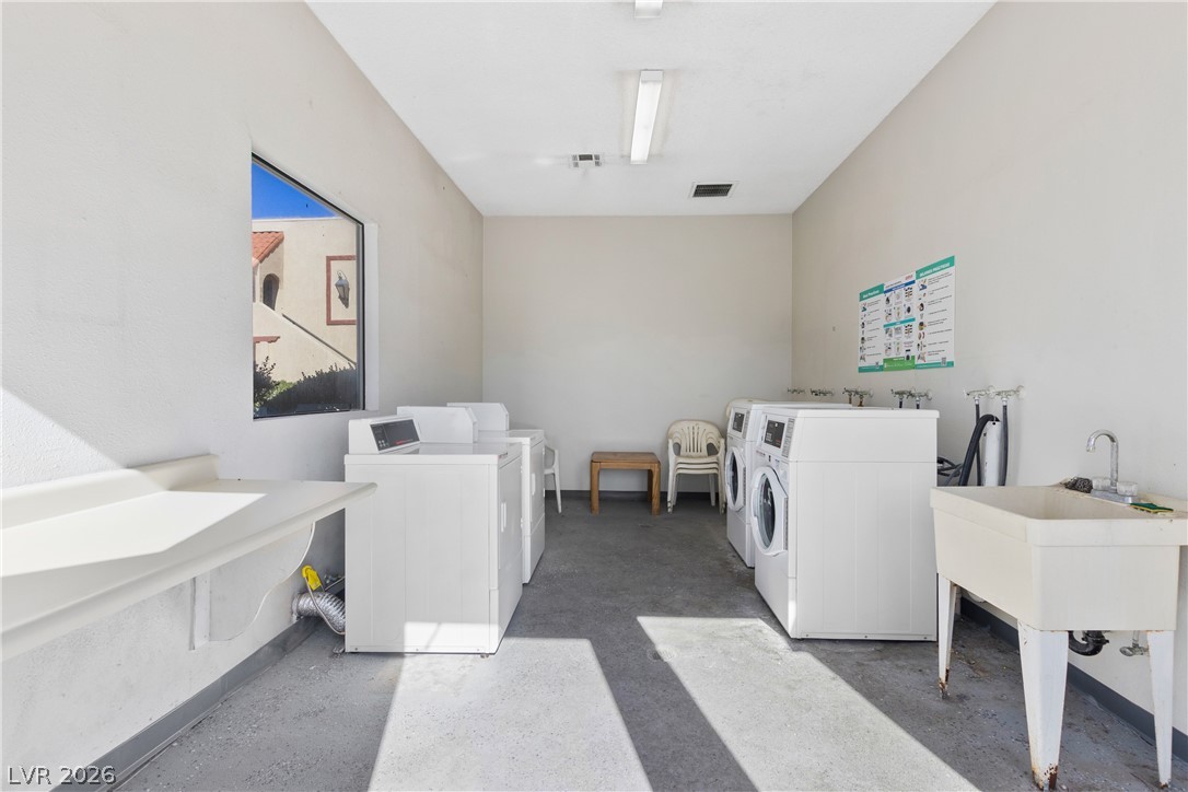 4291 Sanderling Circle 124 Las Vegas NV 89103