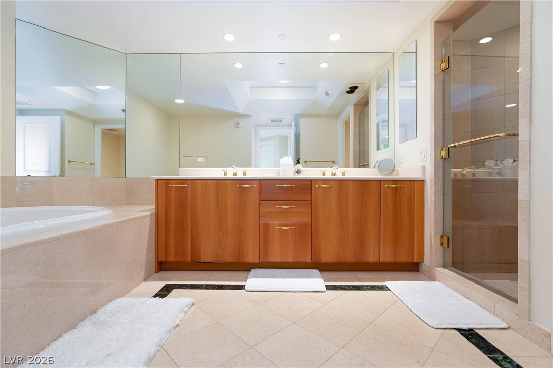 2747 Paradise Road 1706 Las Vegas NV 89109