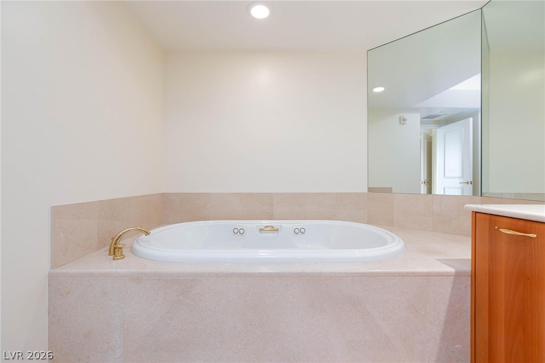 2747 Paradise Road 1706 Las Vegas NV 89109