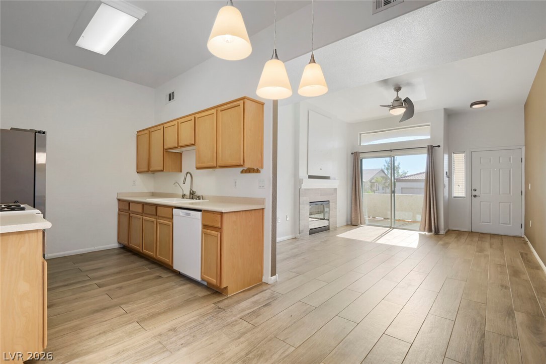 2305 West Horizon Ridge Parkway 3114 Henderson NV 89052