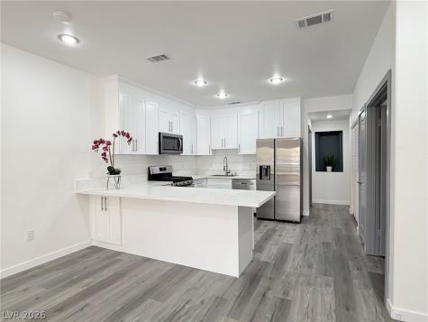 5415 West Harmon Avenue 1006 Las Vegas NV 89103
