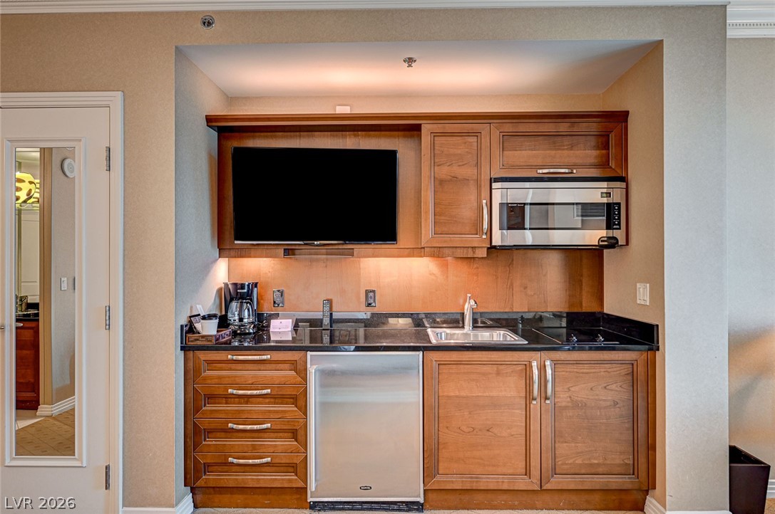 125 East Harmon Avenue 17807 Las Vegas NV 89109