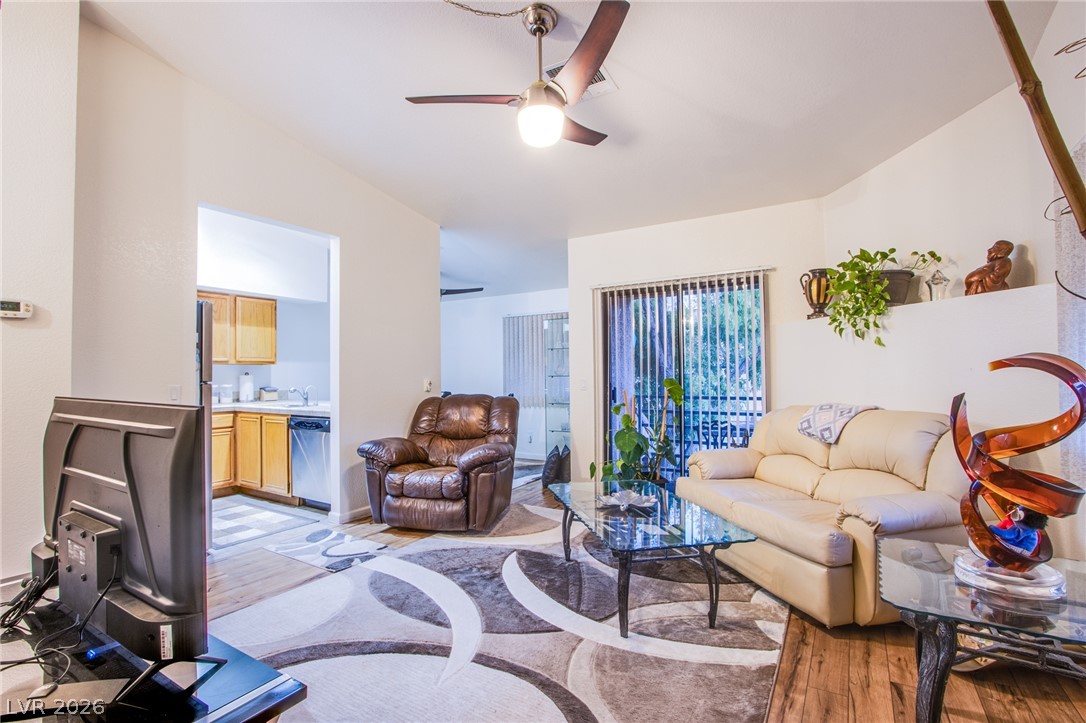 2225 Pine Breeze Lane 206 Las Vegas NV 89119