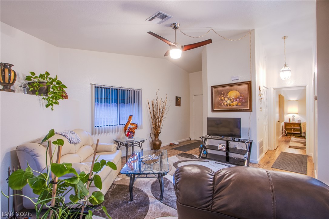 2225 Pine Breeze Lane 206 Las Vegas NV 89119