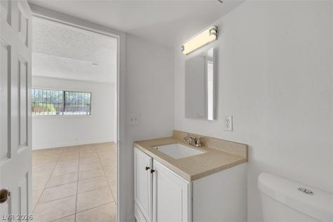 585 South Royal Crest Circle 16 Las Vegas NV 89169