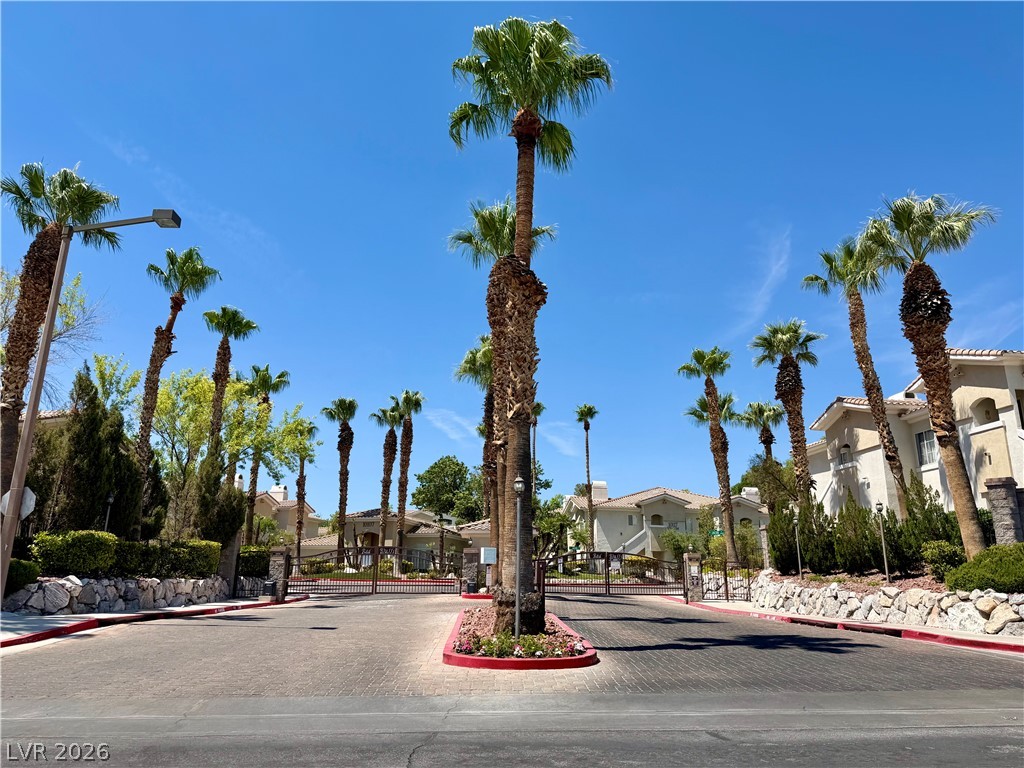 1420 Red Crest Lane 203 Las Vegas NV 89144