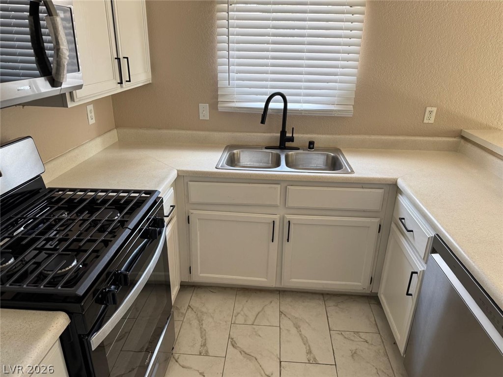 5048 South Rainbow Boulevard 105 Las Vegas NV 89118