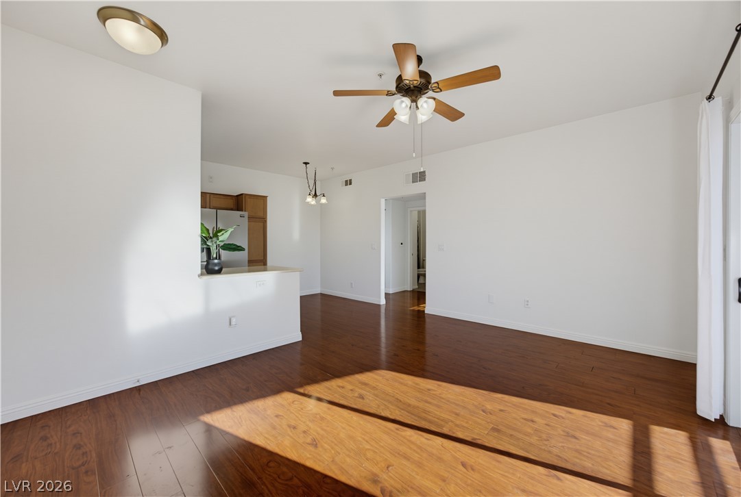 2291 West Horizon Ridge Parkway 13176 Henderson NV 89052