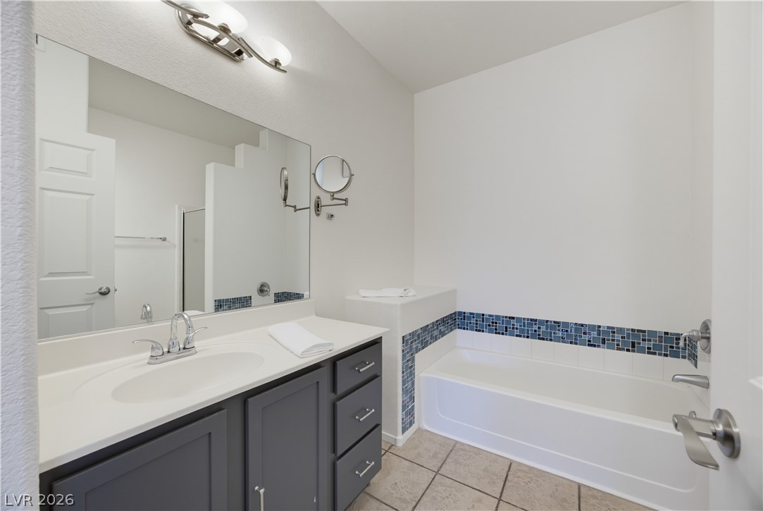 2291 West Horizon Ridge Parkway 13176 Henderson NV 89052