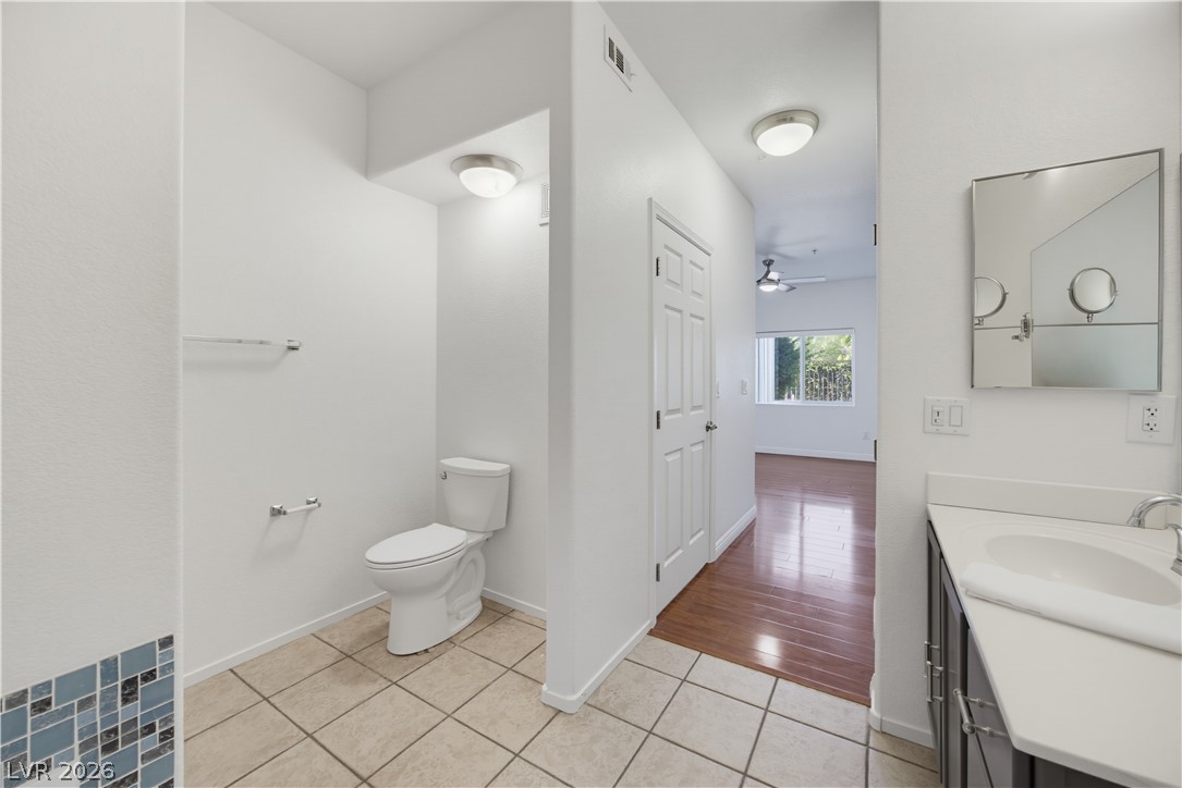 2291 West Horizon Ridge Parkway 13176 Henderson NV 89052