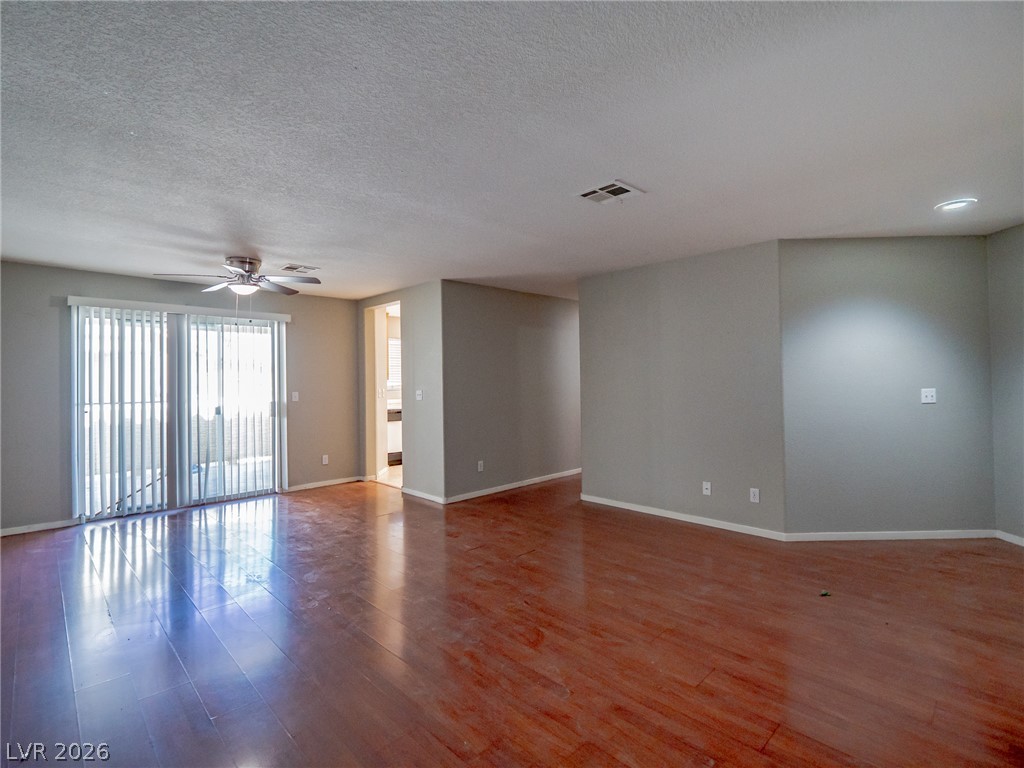 1401 Linnbaker Lane 202 Las Vegas NV 89110