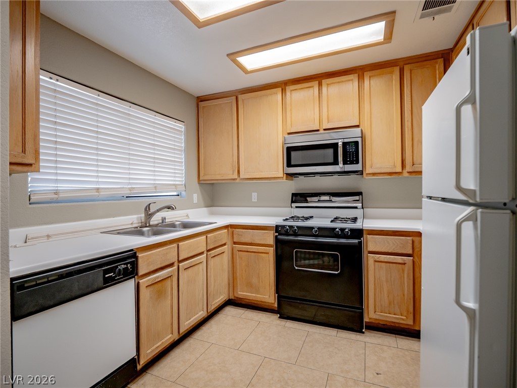1401 Linnbaker Lane 202 Las Vegas NV 89110