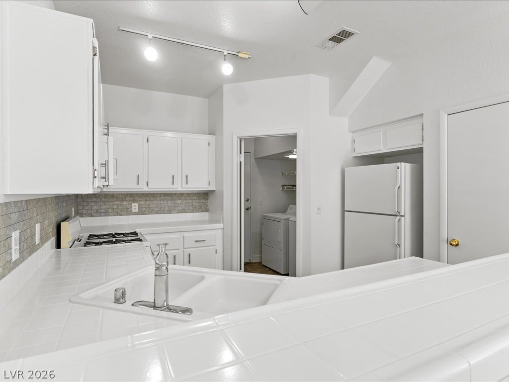 251 South Green Valley Parkway 5111 Henderson NV 89012