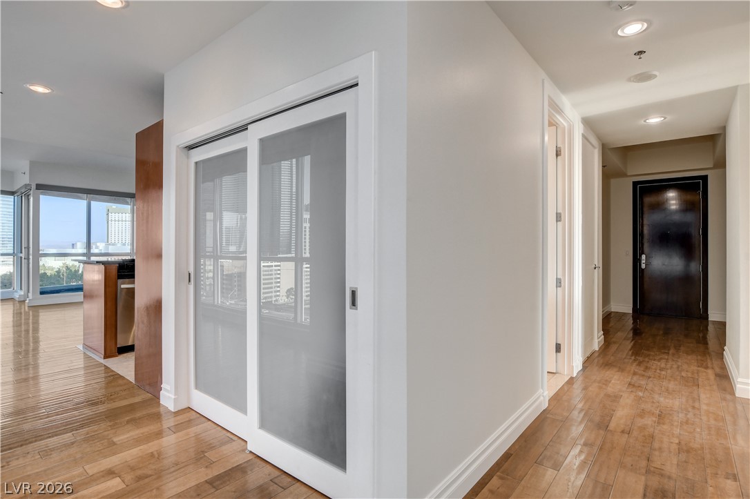 4575 Dean Martin Drive 1212 Las Vegas NV 89103