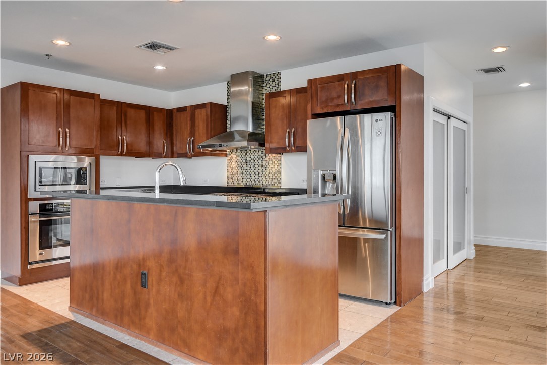 4575 Dean Martin Drive 1212 Las Vegas NV 89103