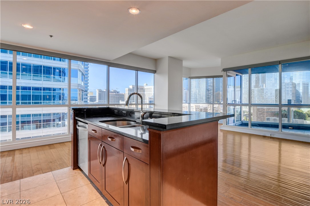 4575 Dean Martin Drive 1212 Las Vegas NV 89103