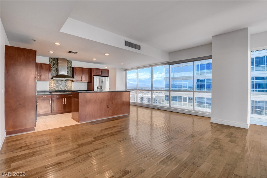 4575 Dean Martin Drive 1212 Las Vegas NV 89103