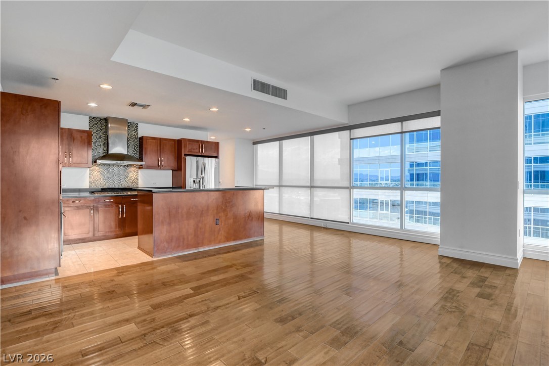 4575 Dean Martin Drive 1212 Las Vegas NV 89103