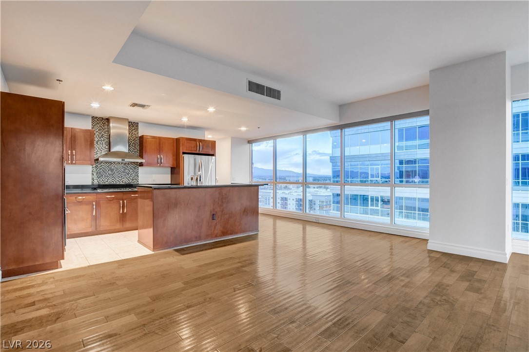 4575 Dean Martin Drive 1212 Las Vegas NV 89103