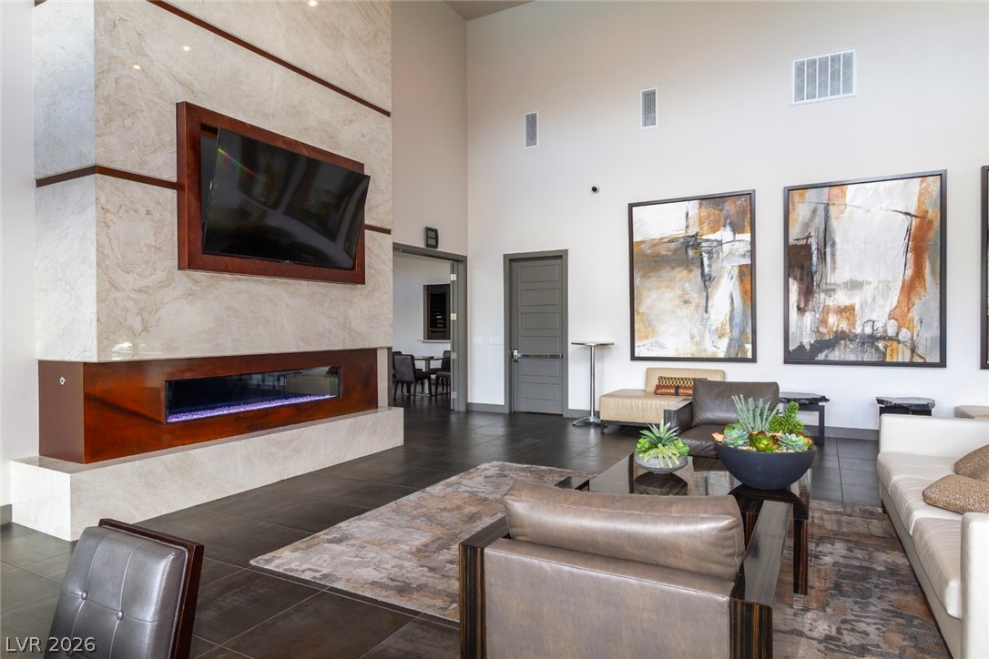 11257 Rainbow Peak Avenue 211 Las Vegas NV 89135
