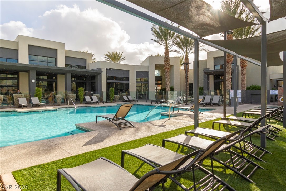 11257 Rainbow Peak Avenue 211 Las Vegas NV 89135