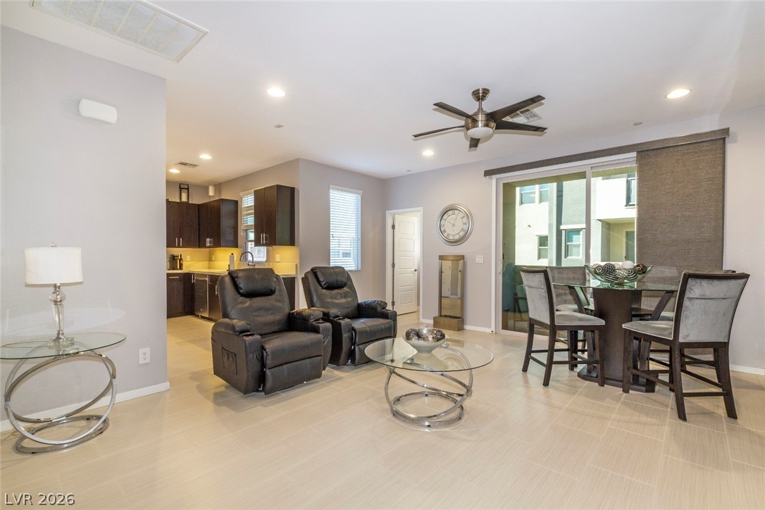 11257 Rainbow Peak Avenue 211 Las Vegas NV 89135