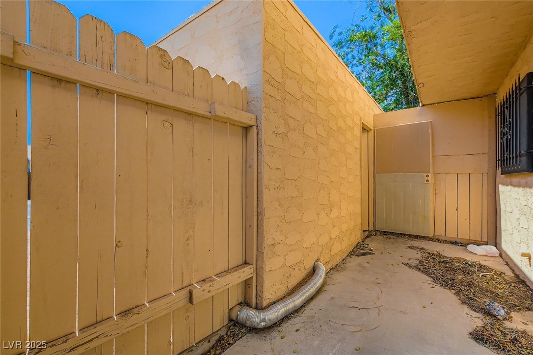 5125 Gray Lane B Las Vegas NV 89119