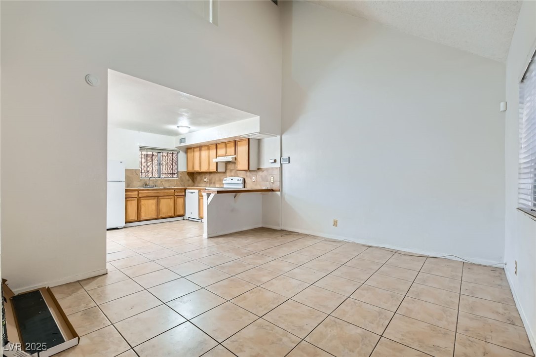5125 Gray Lane B Las Vegas NV 89119