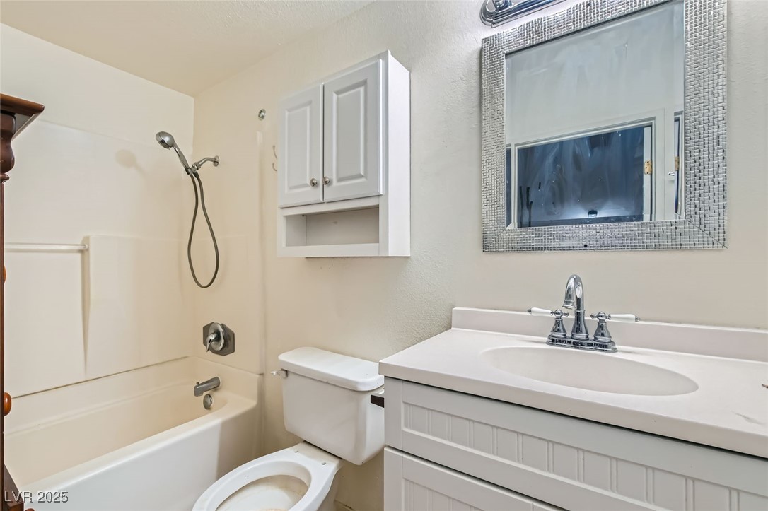 5125 Gray Lane B Las Vegas NV 89119