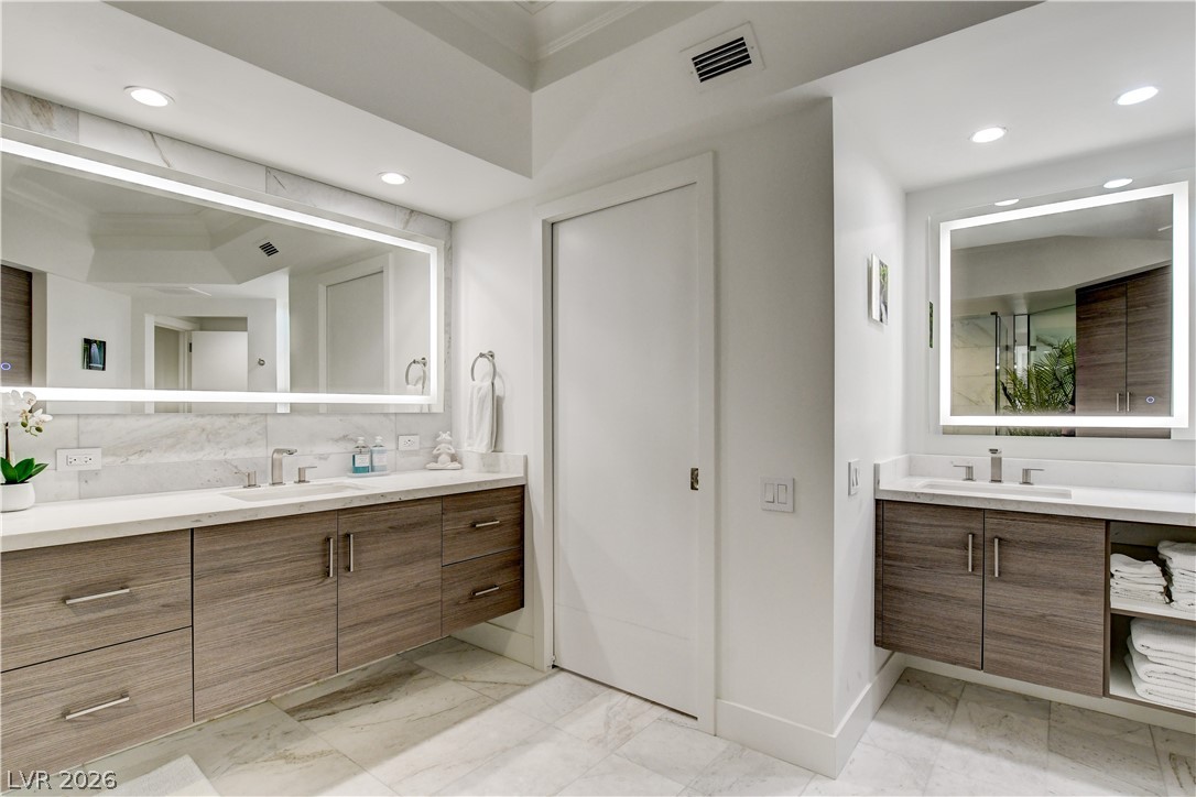 2857 Paradise Road 1405 Las Vegas NV 89109