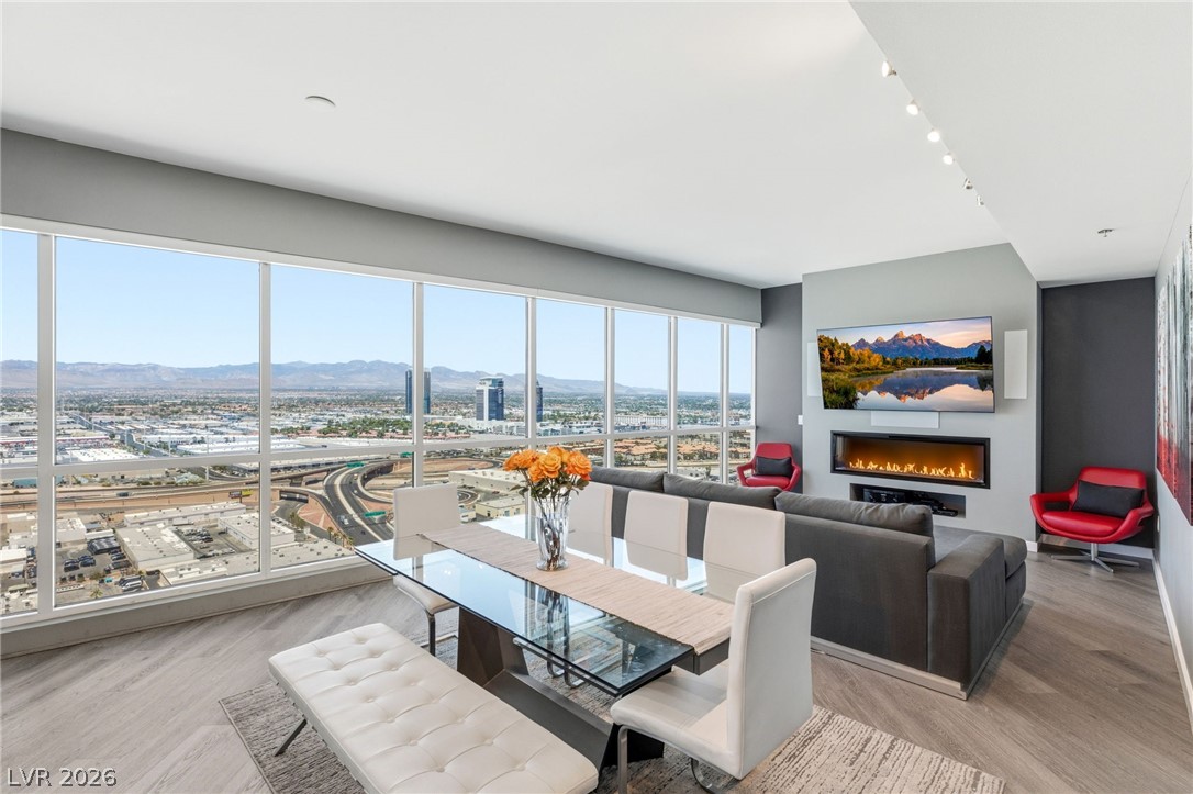 4575 Dean Martin Drive 2908 Las Vegas NV 89103