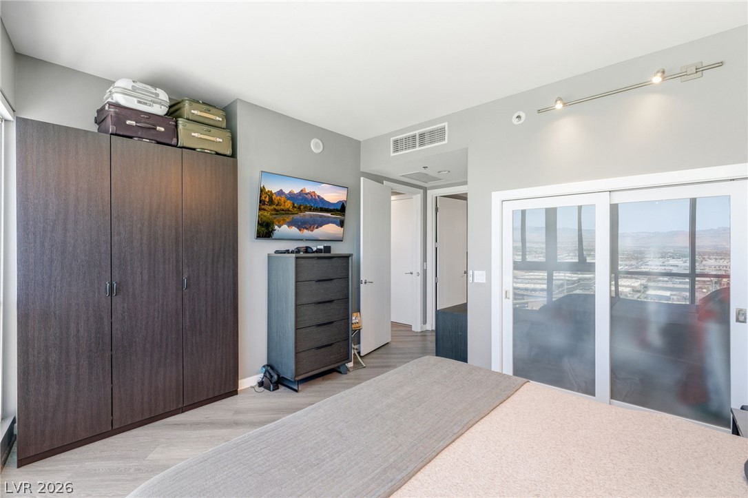 4575 Dean Martin Drive 2908 Las Vegas NV 89103